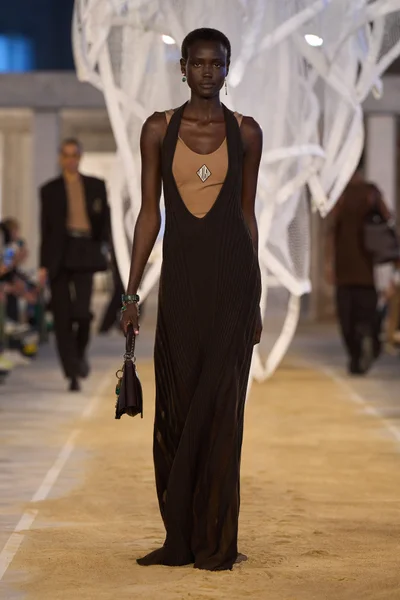 Look 46